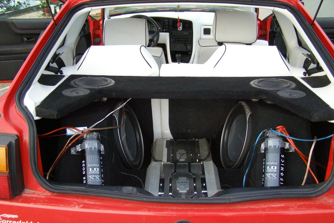 Automobilių garso sistemų varžybos „dB drag“